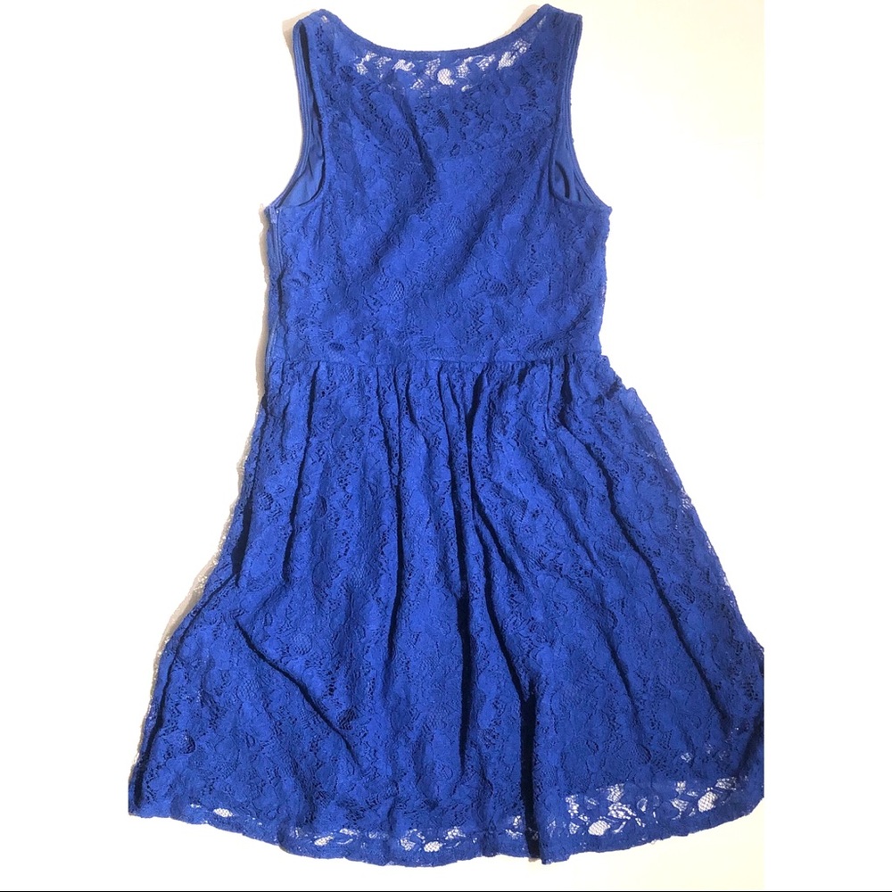 Lace dress